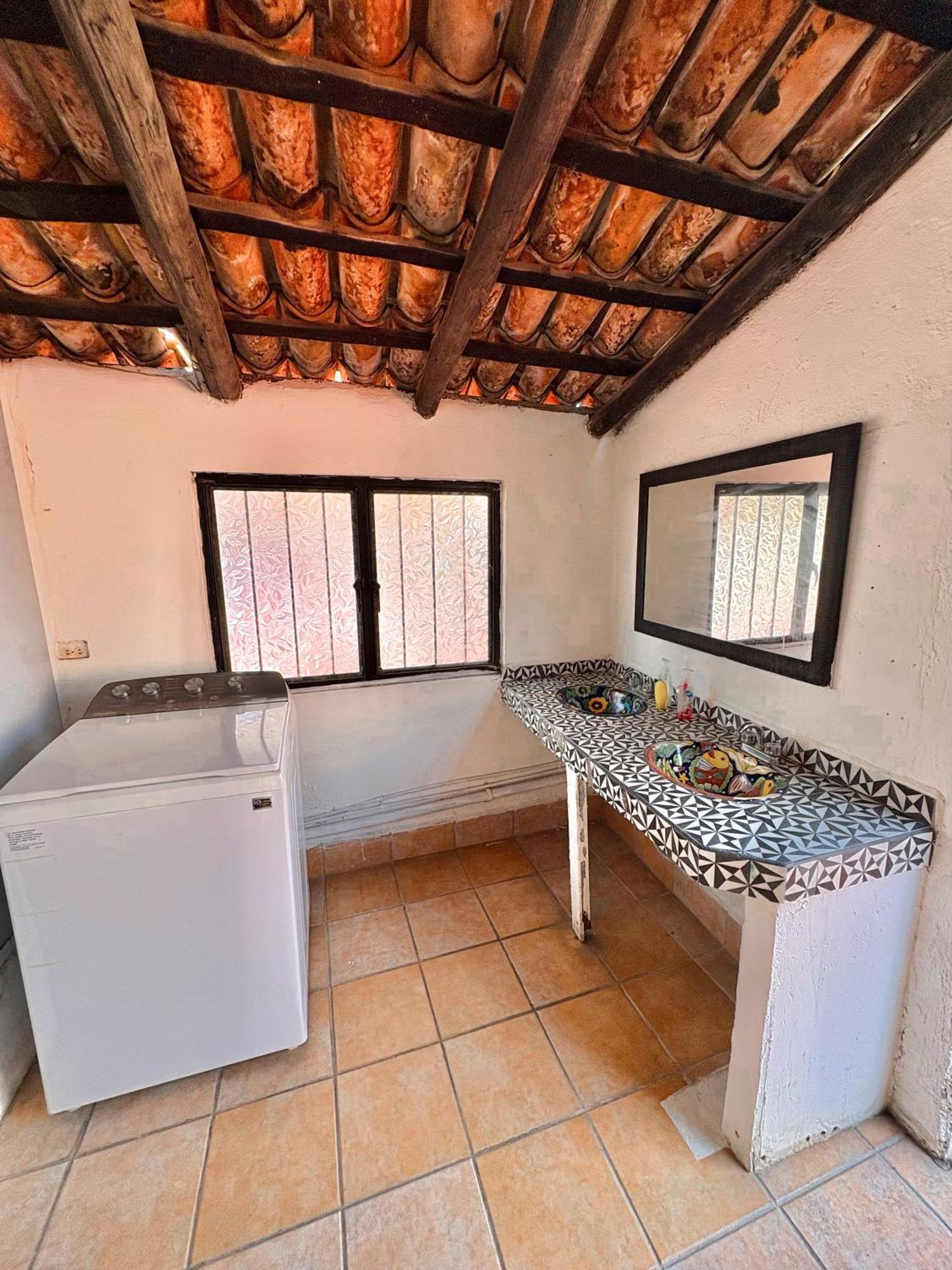 Casa Frida Gaylodging ปูแอร์โตบาญาร์ตา ภายนอก รูปภาพ